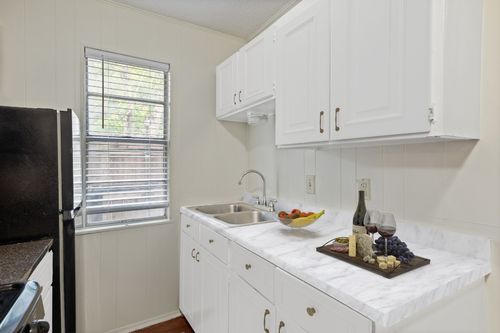apt-104-5300 Guadalupe St, Austin, TX, 78751-1828 | Card Image