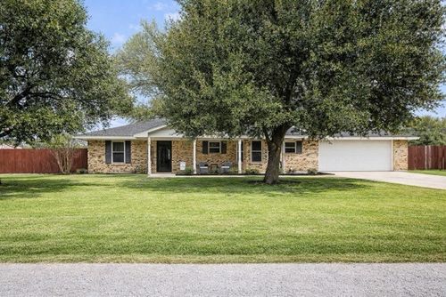 401 Allison Ave, Groesbeck, TX, 76642-4901 | Card Image