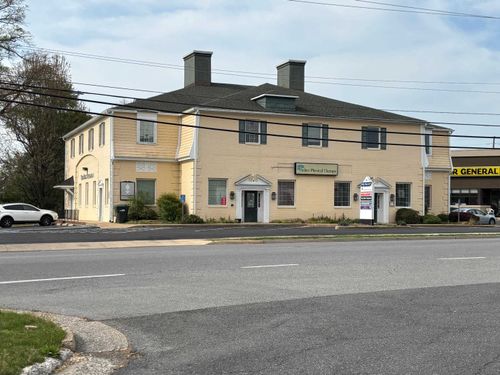 201-a-and-201-c-201 Rosser Ave, Waynesboro, VA, 22980-3512 | Card Image