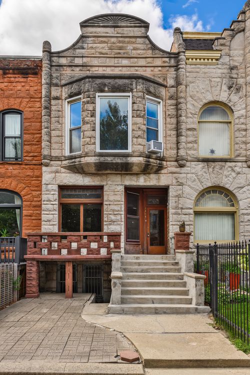 4444 S Berkeley Ave, Chicago, IL, 60653-3610 | Card Image