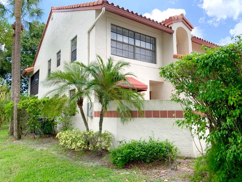 101 Liberty Ct, Deerfield Beach, FL, 33442-9104 | Card Image