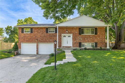 2313 Loris Dr, Dayton, OH, 45449-3219 | Card Image
