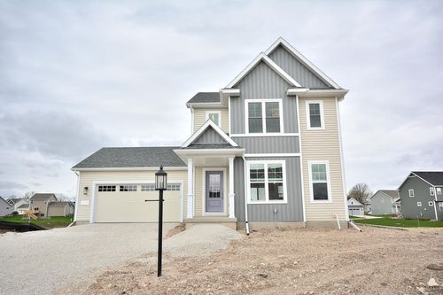 W197N5349 Lodgepole Ct, Menomonee Falls, WI, 53051-1812 | Card Image