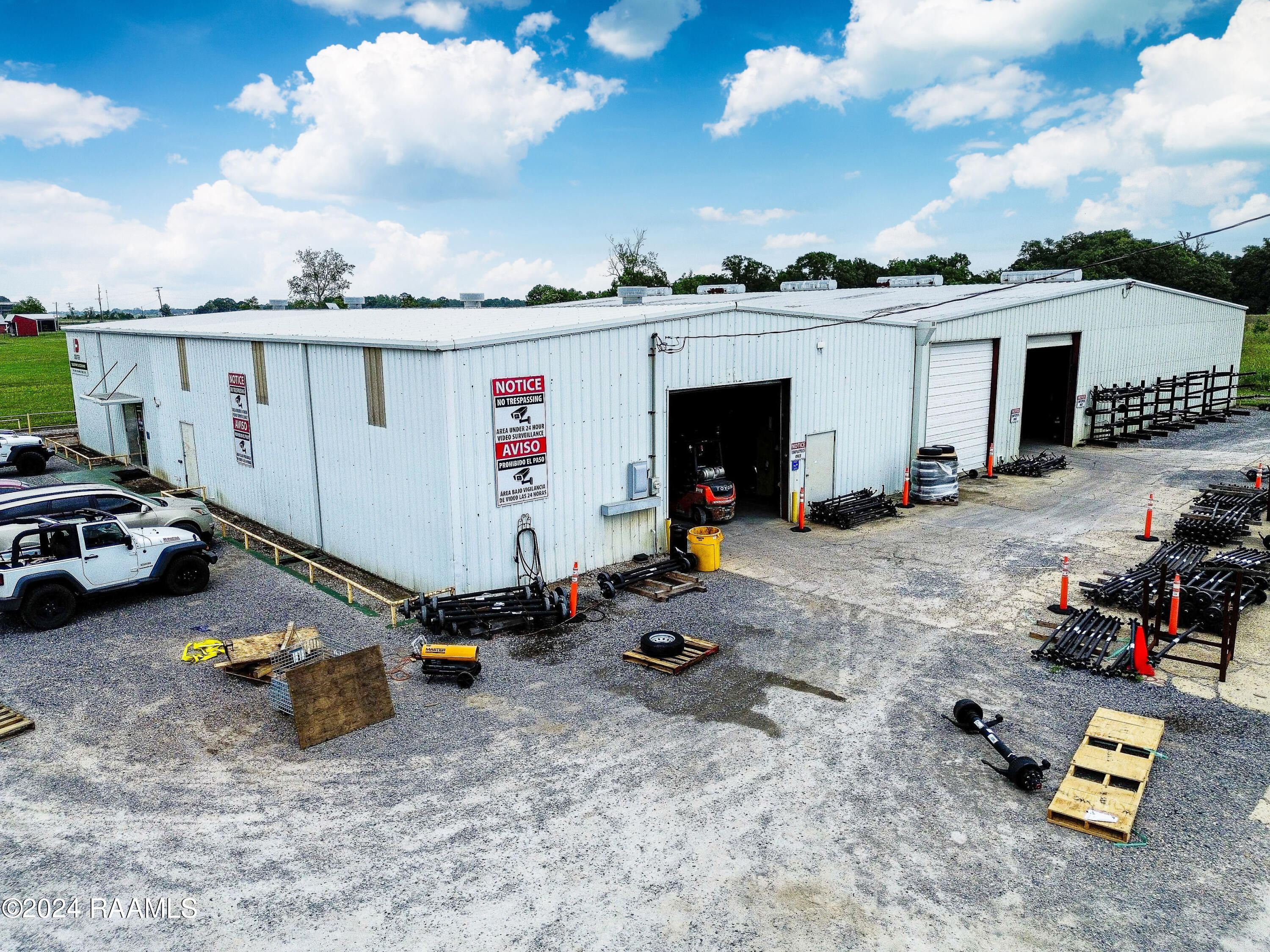 Commercial Lease in Jeanerette