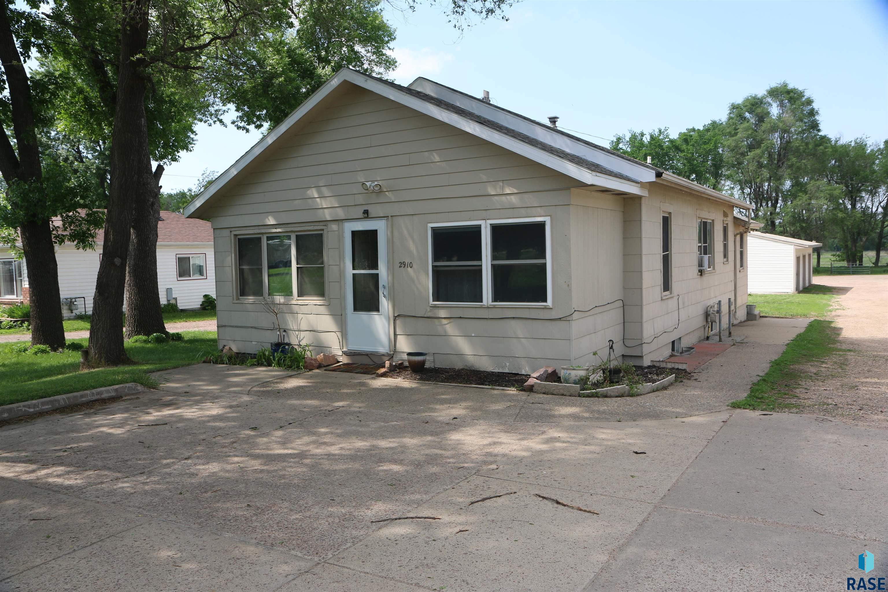 Rice St, Sioux Falls, SD 57103
