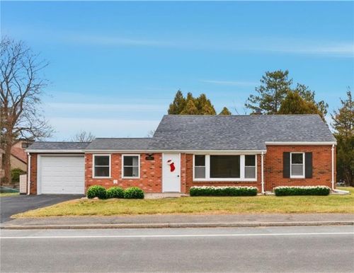 461 River Rd, Lincoln, RI, 02865-1424 | Card Image