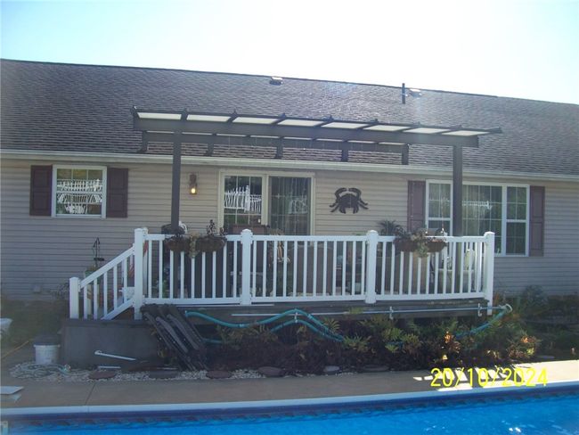 2024 Lexington Dr, House other with 4 bedrooms, 3 bathrooms and 2 parking in Connellsville PA | Image 27