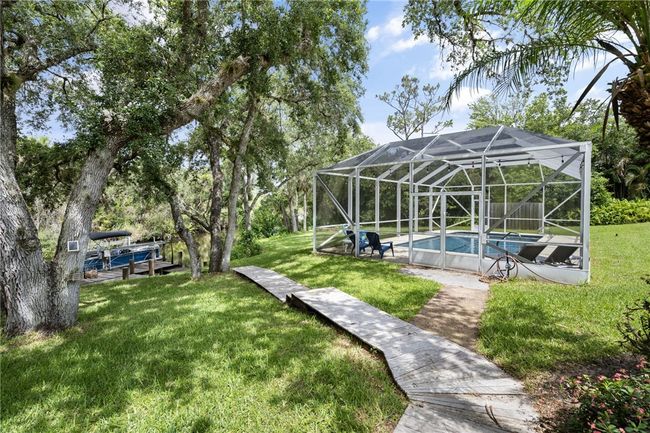 548 Cross Creek Cir, House other with 3 bedrooms, 3 bathrooms and null parking in Sebastian FL | Image 28