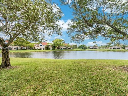203-436 Lakeview Dr, Weston, FL, 33326-2467 | Card Image