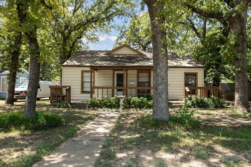 2325 Field St, Haltom City, TX, 76117-5041 | Card Image