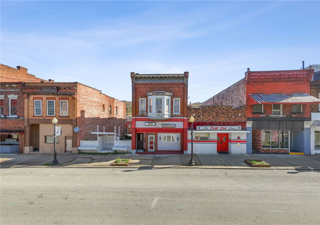 522 Mckean Ave, Donora, PA 15033