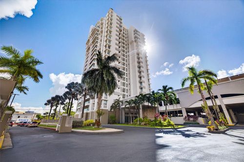 411-592 Ave. Tte Cesar Luis Gonzalez, SAN JUAN, PR, 00918 | Card Image