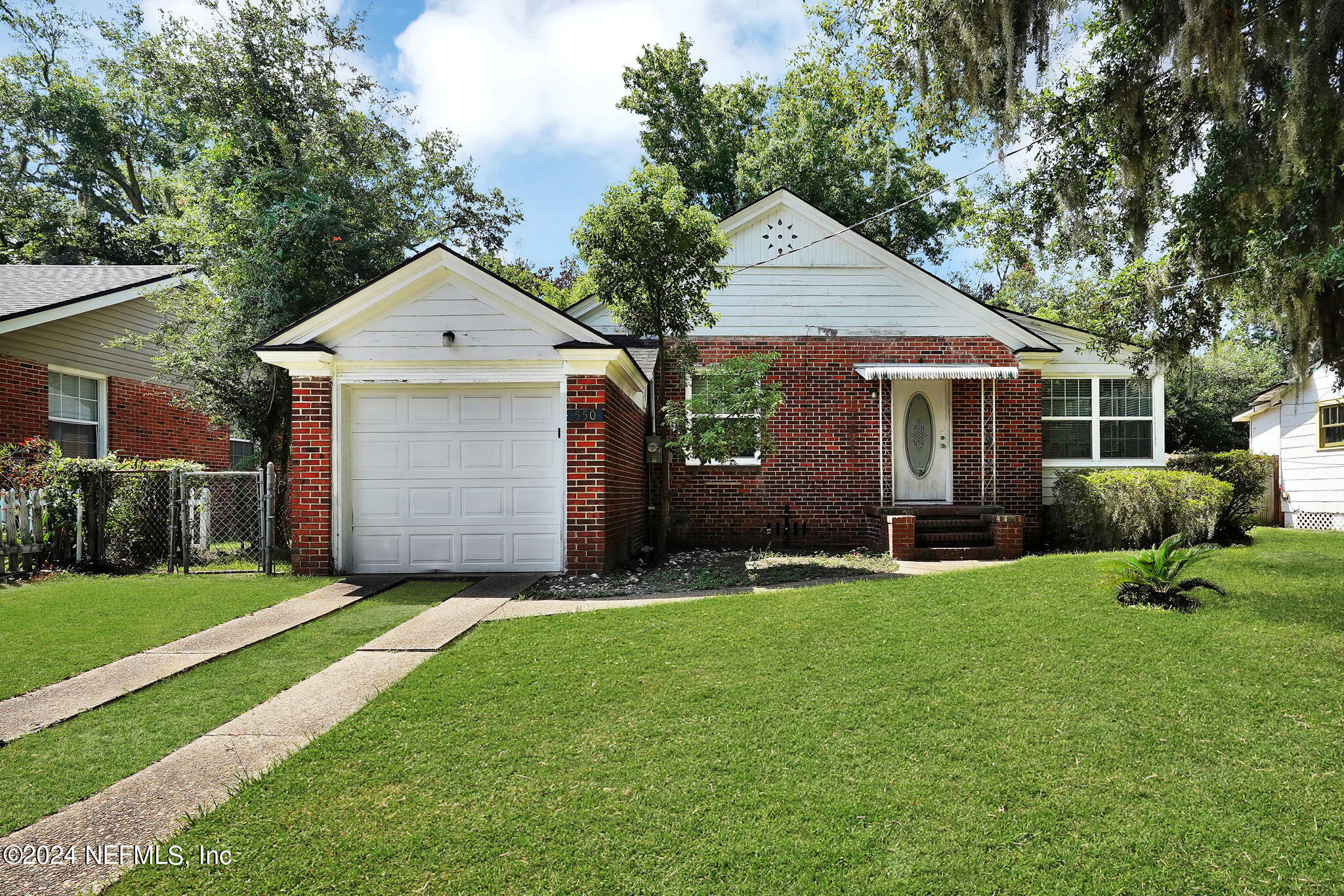 Chestnut Dr, Jacksonville, FL 32208
