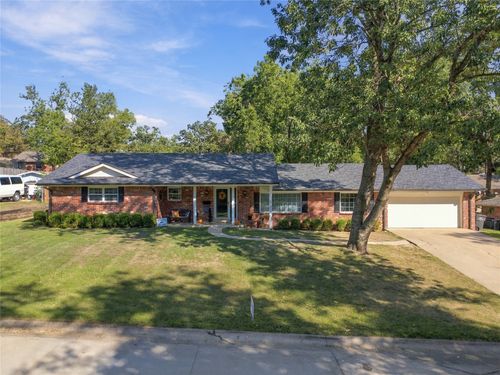 1352 Evergreen Dr, Bartlesville, OK, 74006-4217 | Card Image