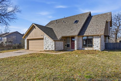8304 4th St, Broken Arrow, OK, 74011-8809 | Card Image