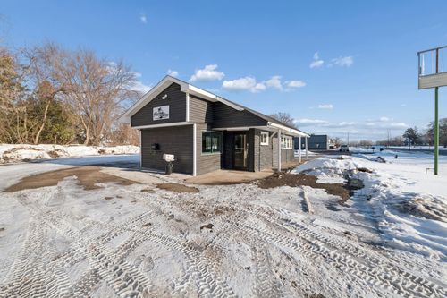 509 Main St N, Cambridge, MN, 55008-1141 | Card Image