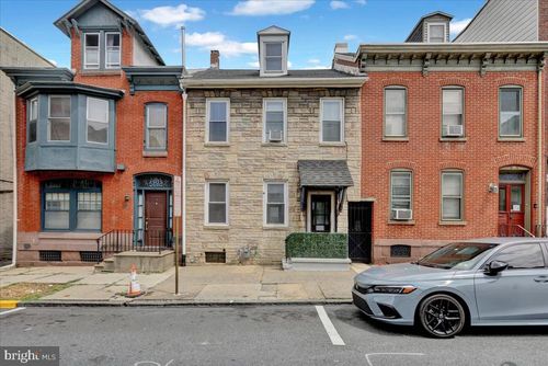913 Washington St, READING, PA, 19601-3626 | Card Image