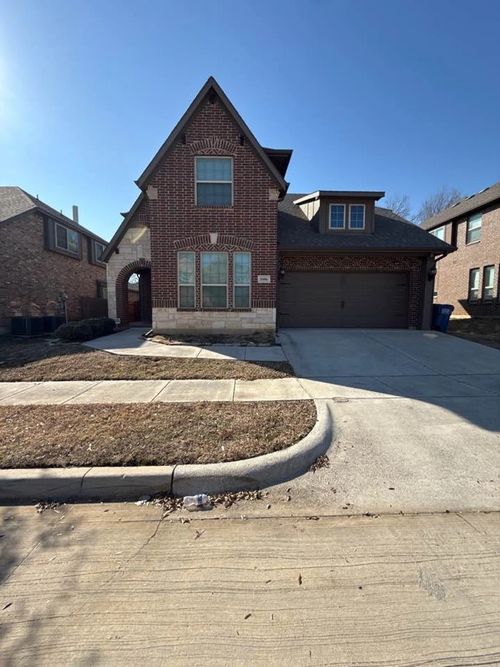 1006 Jamal Dr, Euless, TX, 76040-1130 | Card Image