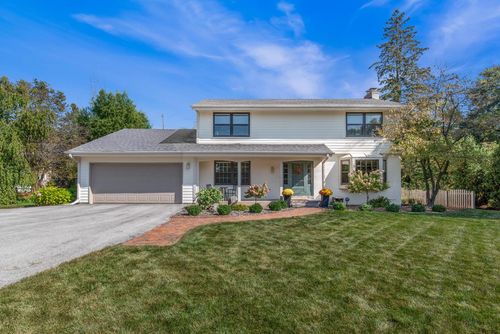 9062 N Lake Drive, Bayside, WI, 53217 | Card Image