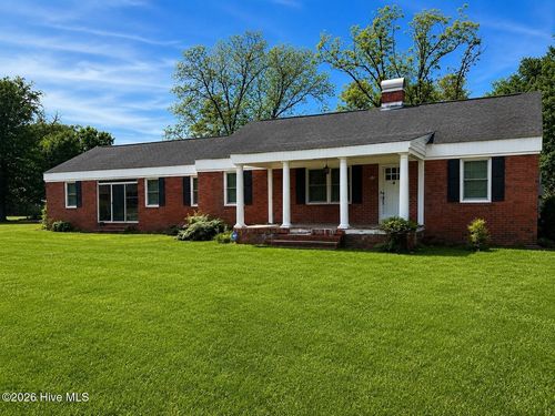 902 Park Ave, Fairmont, NC, 28340-1542 | Card Image