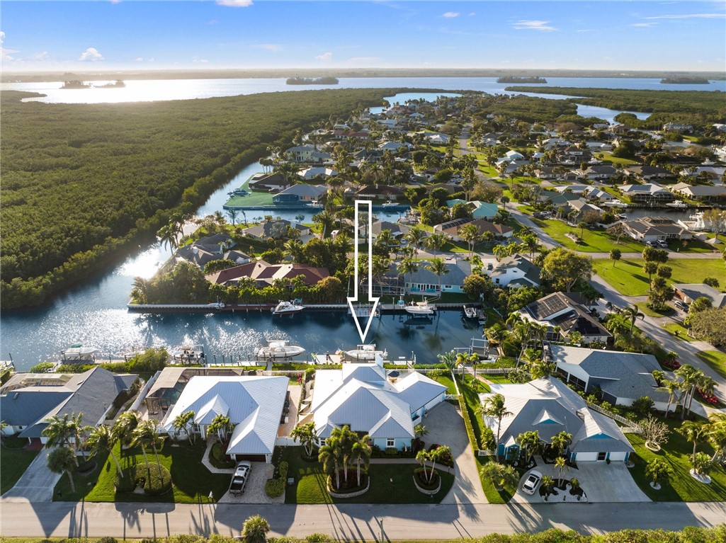 Queens Rd, Hutchinson Island, FL 34949