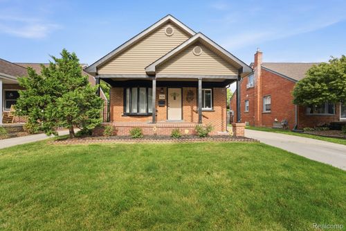9636 Quandt Ave, Allen Park, MI, 48101-1351 | Card Image