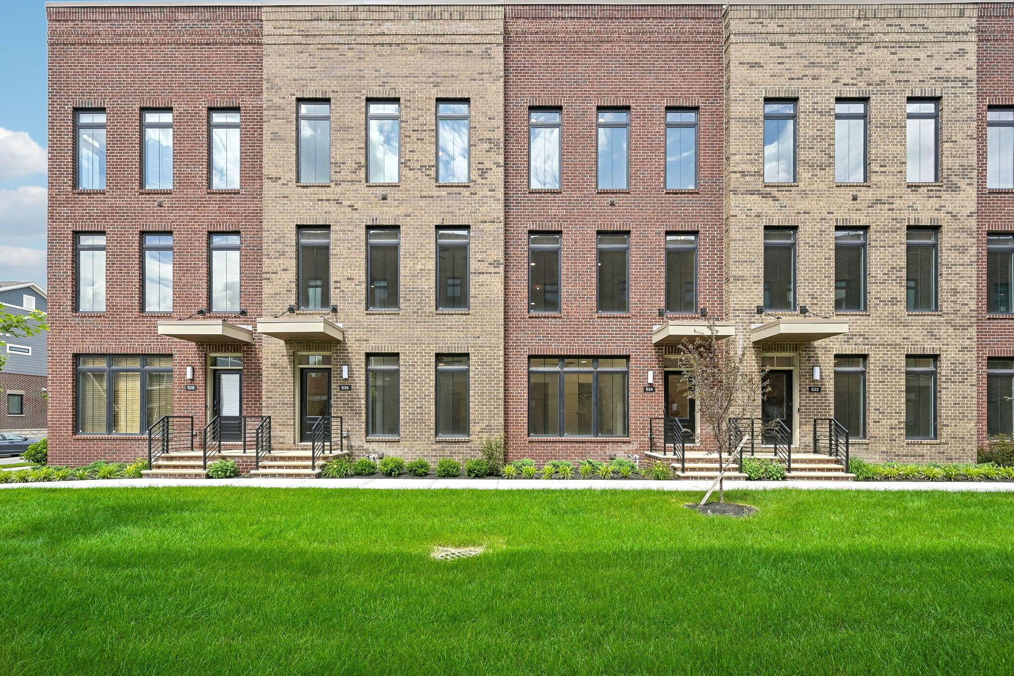 Riverfront Ln, Columbus, OH 43201