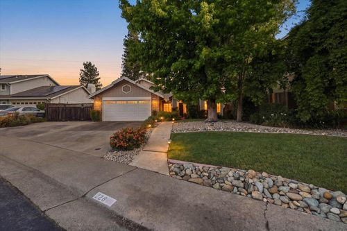 226 Bittercreek Dr, Folsom, CA, 95630-2353 | Card Image