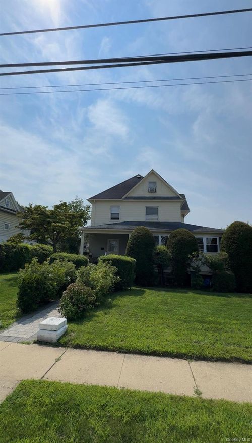 107 Whaley Street, Hempstead, NY, 11520 | Card Image