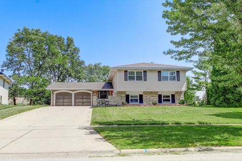 2079 E Parkview Cir, Hoffman Estates, IL, 60169-2644 | Card Image