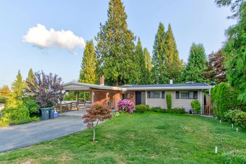1177 E 15th St, North Vancouver, BC, V7J1K6 | Card Image