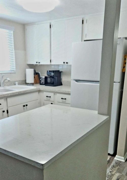 h24-5942 Welcome Rd, BRADENTON, FL, 34207-4574 | Card Image