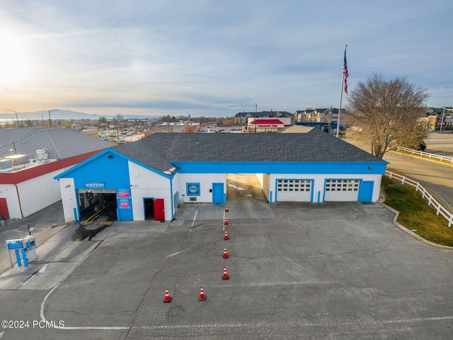 2068 N Hill Field Rd, Home with 0 bedrooms, 0 bathrooms and null parking in Layton UT | Image 7