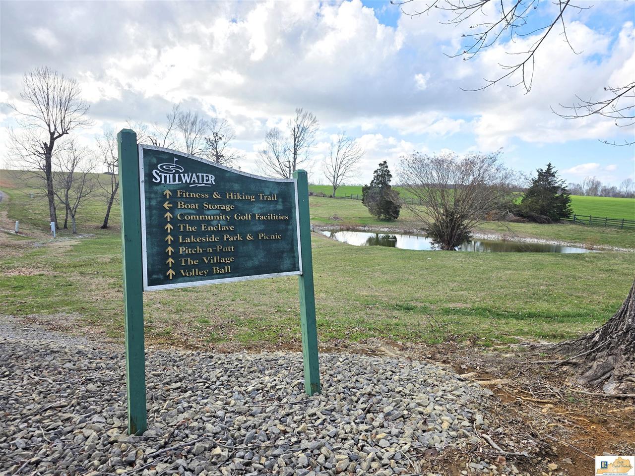 Land in Russell Springs 3