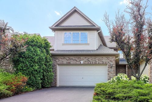 20 Oak Creek Ct, North Aurora, IL, 60542-7002 | Card Image