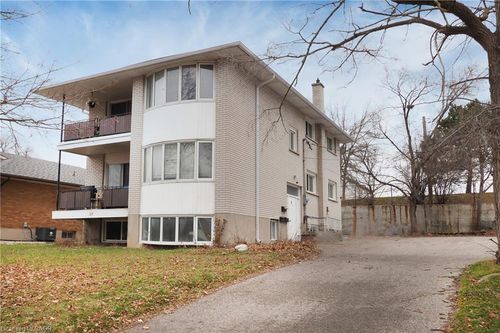 3-24 Austin Dr, Waterloo, ON, N2L3Y1 | Card Image