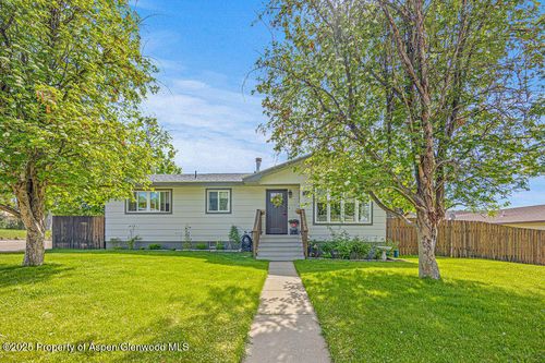 795 Pershing St, Craig, CO, 81625-3009 | Card Image