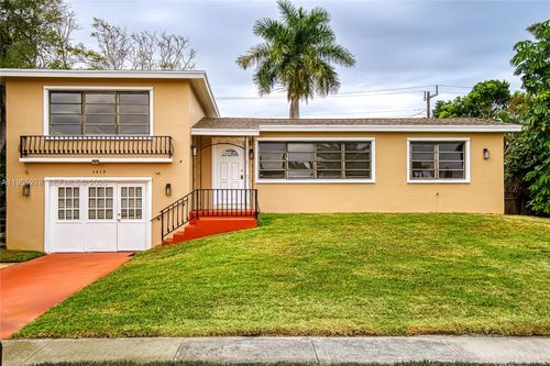 1419 Crest Dr, Lake Worth, FL, 33461-6003 | Card Image