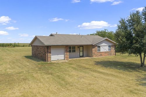 10399 Allen Rd, Marietta, OK, 73448-1918 | Card Image
