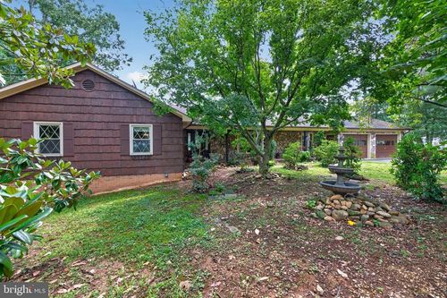 121 Heritage Dr, Luray, VA, 22835-9113 | Card Image