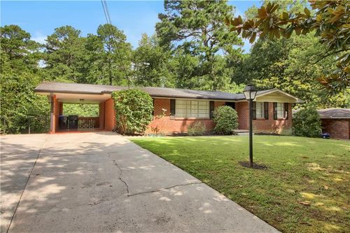 2420 Rhineland Ct Ne, Atlanta, GA, 30345-1626 | Card Image