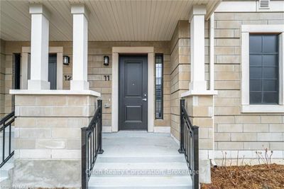 11 - 95 Brookfield Rd, Condo with 3 bedrooms, 3 bathrooms and 2 parking in Oakville ON | Image 2