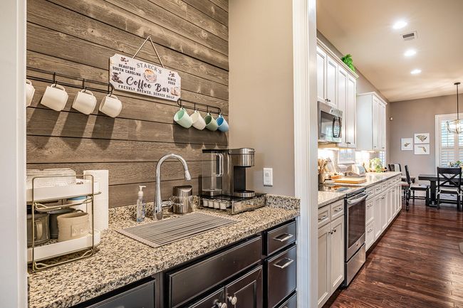 Copy of 23 Wet bar | Image 23