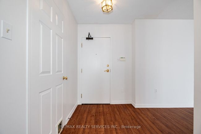 1210 - 20 Cherrytree Dr, Condo with 3 bedrooms, 2 bathrooms and null parking in Brampton ON | Image 9