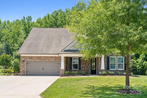 8729 Mullis Forest Ct, Mint Hill, NC, 28227-5685 | Card Image