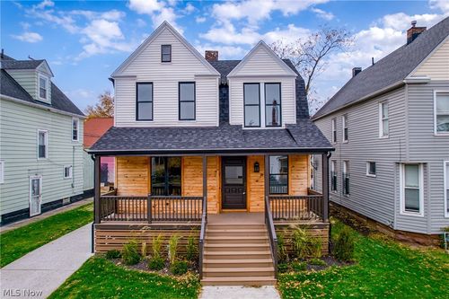 1422 W 77th St, Cleveland, OH, 44102-2802 | Card Image