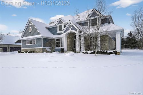 7247 Ardsley Ln, Clarkston, MI, 48348-5058 | Card Image