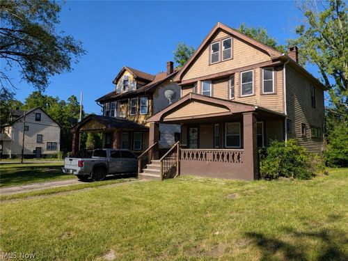 3280 E 121st St, Cleveland, OH, 44120-3831 | Card Image