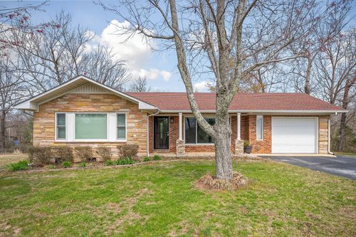 232 Oak Lake Dr, Sparta, TN, 38583-2962 | Card Image