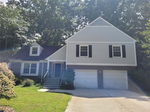 1015 Bridgewater Dr, Greensboro, NC, 27410-4633 | Card Image